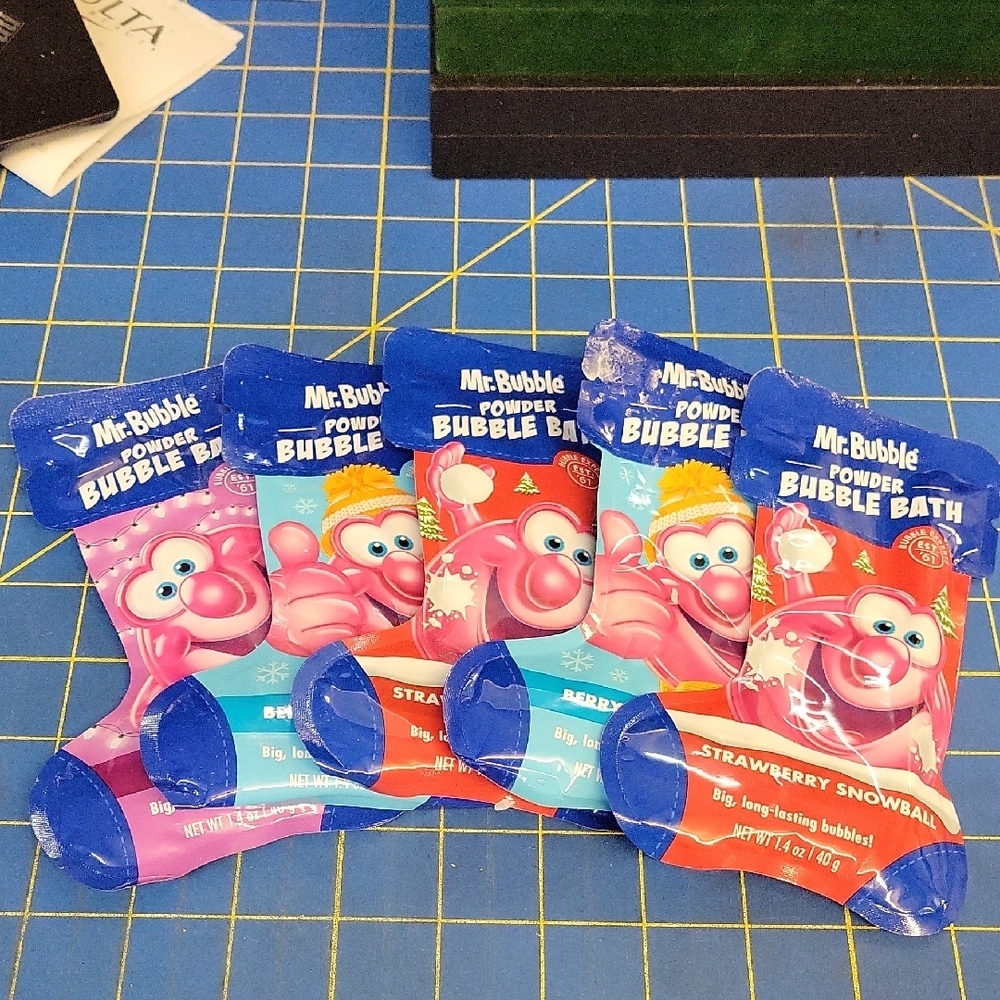 Mr. Bubbles Powder Bubble Bath Pack of 5 Grape Berry & Strawberry New